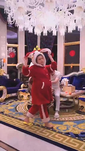 Welcome for christmas 2023 #lovely #couplelove #fun #happiness #funnycouple #funnywife #funnyvideos #love #comdy #reelsfb #reelsvideo #reels2023 #familytime #lovelywife #happy #reelsviral #fyp #reels #funny #funnyreels #couple #couple #thefunnywife #haha #foryou #familytime | The Funny Wife