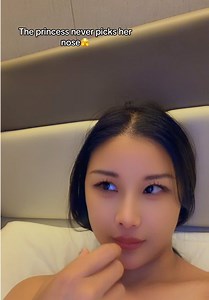 I just rubbed my nose🥹🫣@KING OF TIKTOK❤️‍🩹🔥 @Bernie&Meiqi🇳🇬🇨🇳 #couple #love #fuuny