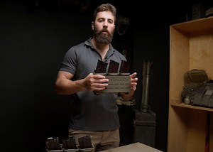 Agilite Pincer Placard "Works With Everything"