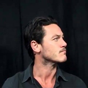 37 reactions | #Repost @luuuuuke_evans (@get_repost) ・・・ Luke Evans auditioning for The Hobbit, from the DVD special features. #LukeEvans #TheHobbit #BardTheBowman #Audition | Luke Evans Addicted | Facebook