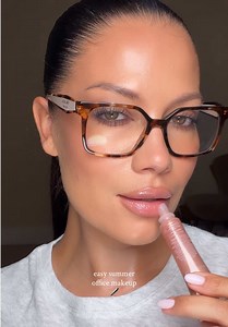 Easy Summer Bronze Office Makeup – Soft Glam Look