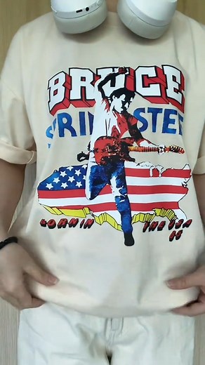 Bruce Springsteen shows that scars can shine 🩹✨ | True Rock Army