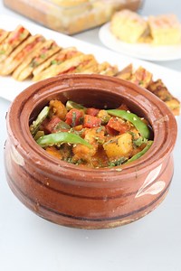 Vegetable Handi is a bliss for vegetable lovers! Make it for your dinner tonight! #VegetableHandi #MasalaRecipes #MasalaTV | Masala TV