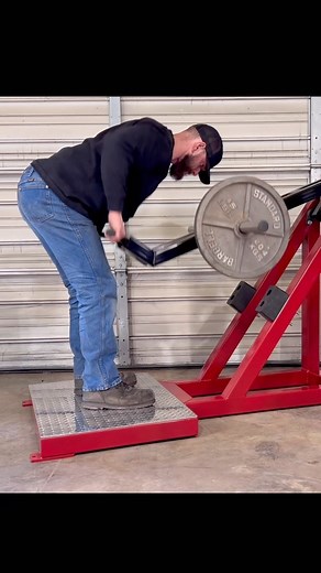 11 comments | Our Bent Over Row machine will put you in the perfect...