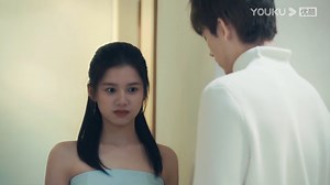 1.4K views · 45 reactions | The prince gives Cinderella a princess dress and Cinderella sweetly steals a kiss from him 男神送灰姑娘公主裙，灰姑娘甜蜜偷吻他 #LighterandPrincess #点燃我温暖你 #陈飞宇 #张婧仪 | 恋爱剧场 | Facebook