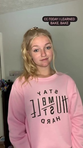 Bake in ASL (Not a Teacher) #americansignlanguage #signlanguage #aslstudent #baking #bakingfun #aslstudent #notateacher #aslwithlola