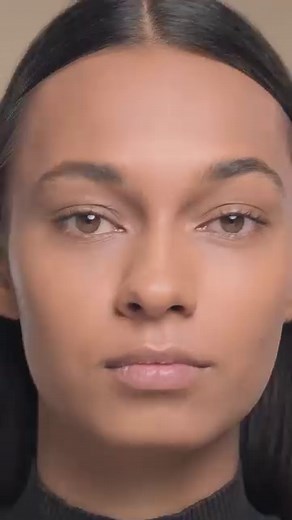 No brush? No problem! Sisley makeup can easily be applied with fingertips for a seamless, your skin but better finish. Featuring our NEW Phyto-Teint Perfection ✨ | Sisley Paris