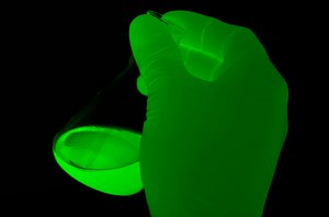 Sulfuric Acid & Chlorine Bleach Reaction - Sciencing