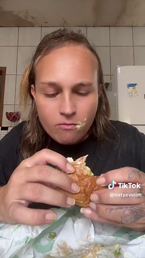 Tia e Sobrinho: A Fominha Deliciosa do POV