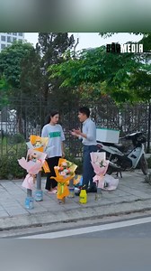 Chủ tịch giúp đỡ cô bé bán hoa bị tên giám đốc giở trò ngay giữa phố. #gaytv #gaymovie | Gãy Movie