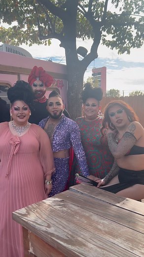 on sundays, we wear PINK💋👚👛 🎀 🩷 | Picks Bar