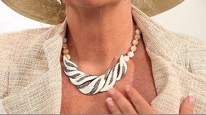 This collection is the perfect collection from Sunday brunch with your girlfriends! Buy it here: http://bit.ly/2aBuIus | Heidi Daus