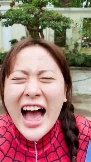 A hilarious, randomly weapon-generating battle between two Spider-Girls. #shorts #spiderman #funny