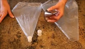 Video Tutorial : Doll Cake | Bakers Delight