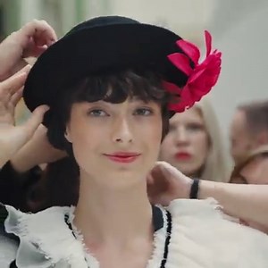 From backstage to the show, a closer look at the Spring-Summer 2020 Ready-to-Wear looks and accessories. | CHANEL