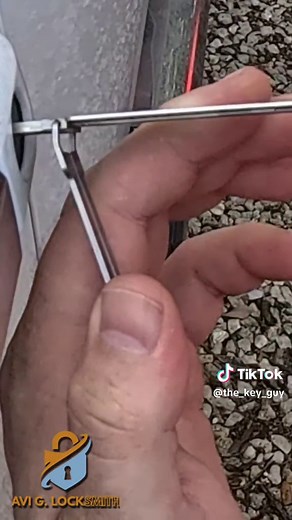 🔑 Key FOB Replacement for 2012 Dodge Ram 2500: Quick Tips!