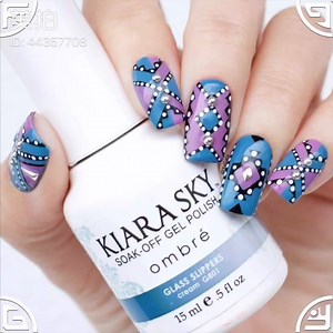 📽Aztec nail design with Kiara Sky ombré gels. All products are from www.kiarasky.com/ #yagala #yagalanails #acrylicpowder #acrylicnails #naildesign #nailart #nails #manicure #model #kiaraskynails #nailvideo #nailtutorial #videotutorial #pink #girl #cute #fashion #girl #style #marblenails #aztecnails #gelpolish #ombre | Yagala