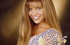 danielle fishel topanga brit curled