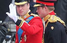 british army prince red william wedding uniform wear why officers royal people coat did arriving uniforms coats famous guards suit