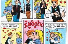 archie betty veronica riverdale cosplay andrews kissing