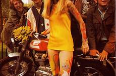 hippie cheetah hippies psychedelic vestimenta newenglandwoodstock communal groovy decades fain portrait east