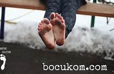 barefoot feet city gif helga subscribing thank