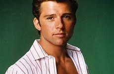 maxwell caulfield alasdair gillis