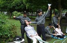 torture folter tokio terrifying ausstellung methoden foltermethoden exhibits falun vorführung creeps