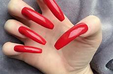 fingernails stiletto