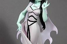 munster munsters lily tiki tooned collectables monsters maquette 1313 mockingbird lanes herman yvonne tracy