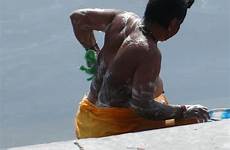 ganga women indian bathing sea