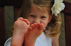 feet little girl flickr will dandy cutie brightener hopper peeking tops those eyes says look over day