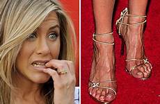 feet ugly celebs celebrities jennifer aniston feets who celebrity horrible celeb jessica sarah parker gnarly garner article body