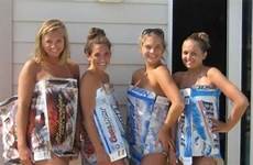 prom will crack party girls fail dress fails epic izismile dresses girl redneck recycling know time