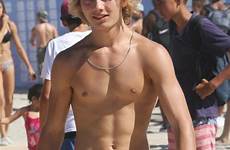 beach pool boys hot jungs young teens strand teenie veiny pinnwand auswählen