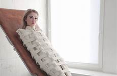 sack straitjacket mummification mumifizierung seductive restricted bluf schlafsack zwangsjacke belts restraining