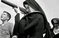nuns vintage 1950s fun having catholic 1960s habits everyday nun sisters cultural mashable retronaut via