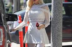 gwen stefani tights easter skirts tucked blouse stilettos opaque nylons strumpfhose blancas celebrity encaje heeled kleider hübsche
