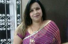 aunty desi milf indian hot saree sexy beautiful women mumbai aunties fat beauty sarees girl aged office india latina teen