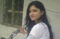 girls pakistani beautiful girl hot pakistan school desi sexy numbers mobile number college contact indian jhang shumaila phone real leaked