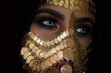 niqab arab face women egyptian muslim arabian arabic veil makeup jewelry saudi beauty arabia ways beautiful tumblr jewellery gold eyes