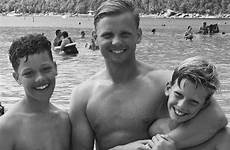 sons jade jeff brazier dad goody kids two holiday after mirror grin luxury death his children raising kate shemazing rare