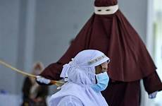 sharia punishment punishments laws afghanistan indonesian punished marriage caned being caning