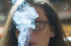 tabac jeunes devoir années trouvent fumeurs tranche tendance pedro ruiz âge ans