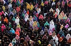 talaq perempuan afp pelecehan divorce pusieron musulmana karena dijual kisah dipermalukan korban instant praktik lawan tiga talak wanita