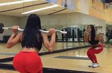 elise katya squats trasero entrenar motivan piernas squat entrenando eslamoda giphy el124 animated