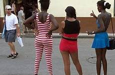 jineteras cuban hookers cuba prostitution prostitutes reinaldo pesos emilio cubanas prostitutas police hard