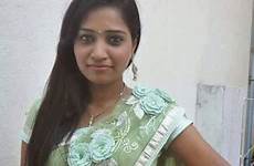 tamil girl beautiful nadu looking good tamilnadu hot showing aunties aunty navel her actress