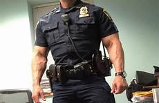 cops handsome policemen hunks muscular homens musculosos scruffy militares álbum escolher uniforme rapazes bodybuilding hunky bonitos policial
