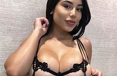 juggs boobs knockers shesfreaky melons